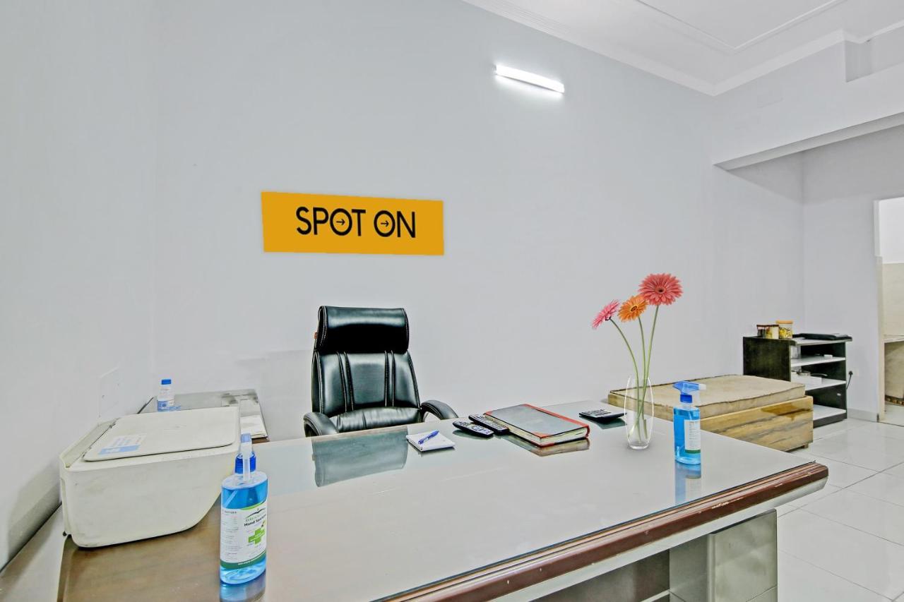 Spot On Shree Naman Guest House Sonipat Exterior photo